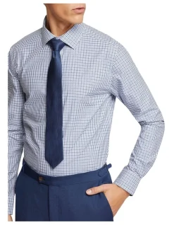 Oxford Beckton Checked Shirt In Navy 11 Oxford Beckton Checked Shirt In Navy -Cambridge Clothing shop 963313210 4 720x928